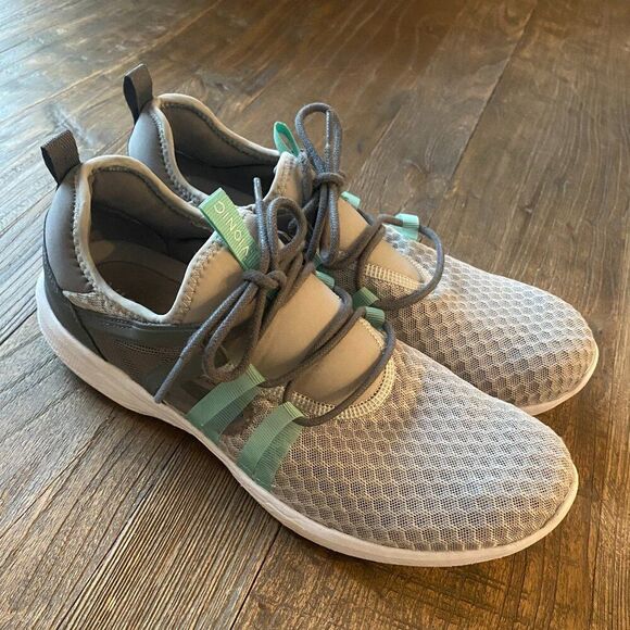 Vionic Adore Sneaker Shoes Athletic Running Gym Size 11 Gray Color Mesh - Picture 1 of 5